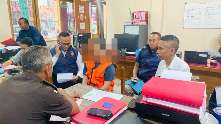 Polda NTT Serahkan Tersangka Kasus Eksploitasi Seksual Anak ke Kejaksaan