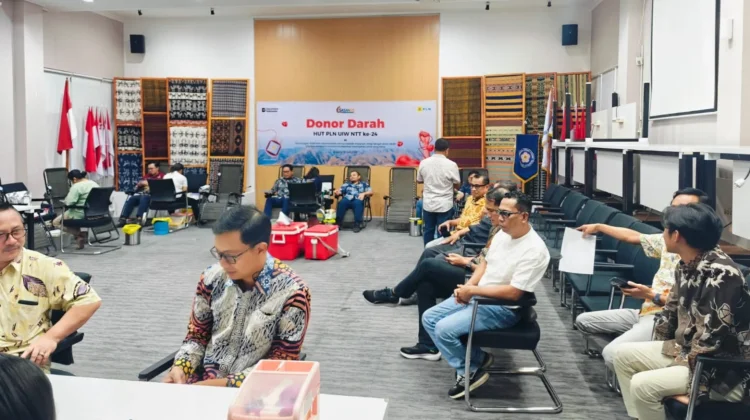 PLN UIW NTT Warnai HUT ke-24  Melalui Aksi Donor Darah