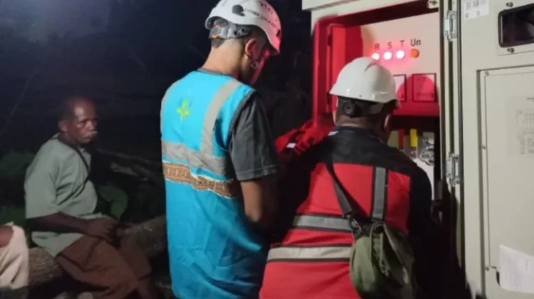 15 Tahun Gelap Gulita, Listrik PLN Akhirnya Masuk ke Dusun Oetuluh Kupang