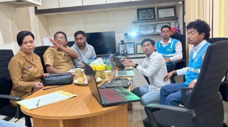 Peduli Kemanusiaan, PLN Siap Tingkatkan Daya Listrik RS Pratama Riung di Ngada