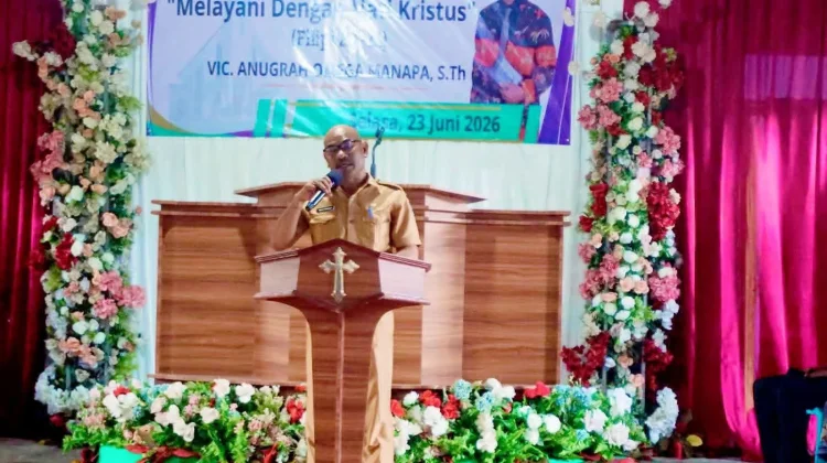 Asisten III Sumba Timur,Hadiri Pentabisan Pendeta GKS Jemaat Papindung