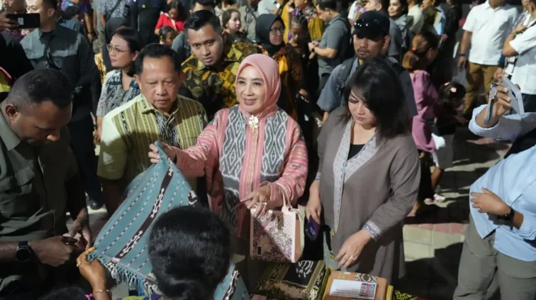 Festival Fulan Fehan IV di Belu Warisan Budaya Leluhur Penuh Makna