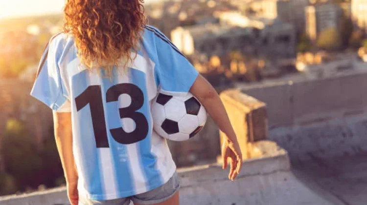 Padu Padan Jersey dan Bawahan Sesuai Karakter