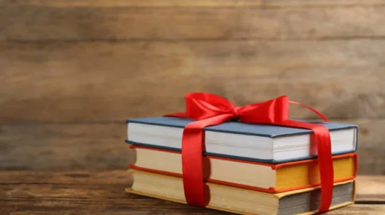 Memilih Buku sebagai Hadiah Ulang Tahun Sesuai Karakter dan Kepribadian Penerima