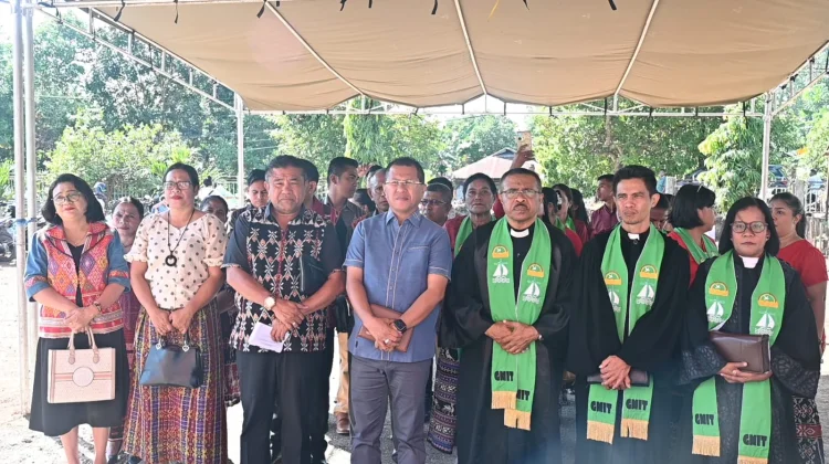 Resmi Layani GMIT Nekmes Kaniti, Pendeta Wahyudin Lay Ajak Jemaat Bangun Pelayanan