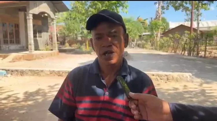 Akses Jalan Ditutup, Rumah Tenun Terbengkalai, Warga Harap Pemerintah Turun Tangan