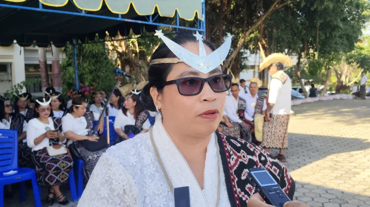 Diana Bullu Ajak Ayah di Kabupaten Rote Ndao Dampingi Anak