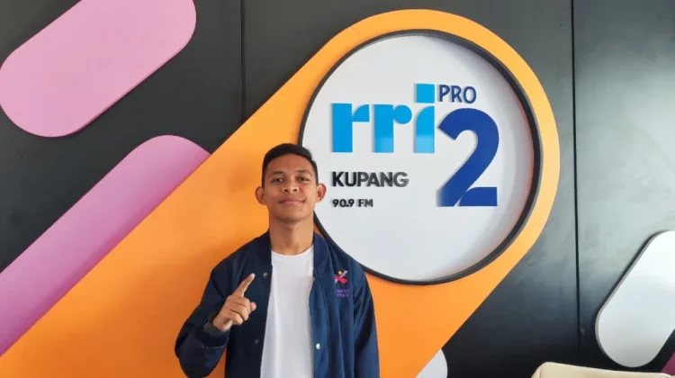 Philip Hendrikus Ola Bawa Aspirasi Daerah Melalui Parlemen Remaja
