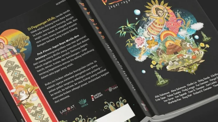 Lakoat Kujawas Dokumentasikan Tradisi Masyarakat Mollo lewat Buku Pah Pinan