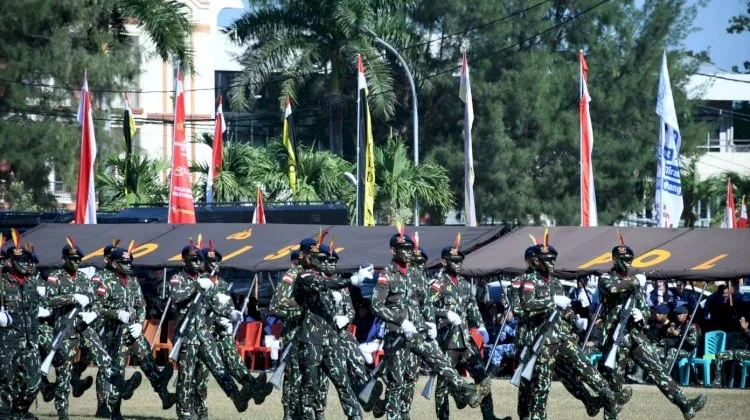 Atraksi Kolone Senjata Brimob Polda NTT Memukau Peringatan Bhayangkara Ke-80