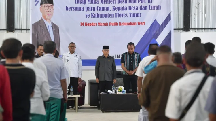 Wagub NTT dan Mendes PDT Yandri Susanto Bersua Para Camat, Desa di Flores Timur