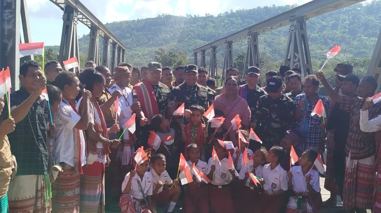 TNI AD Bangun 4 Jembatan di Wilayah Amfoang