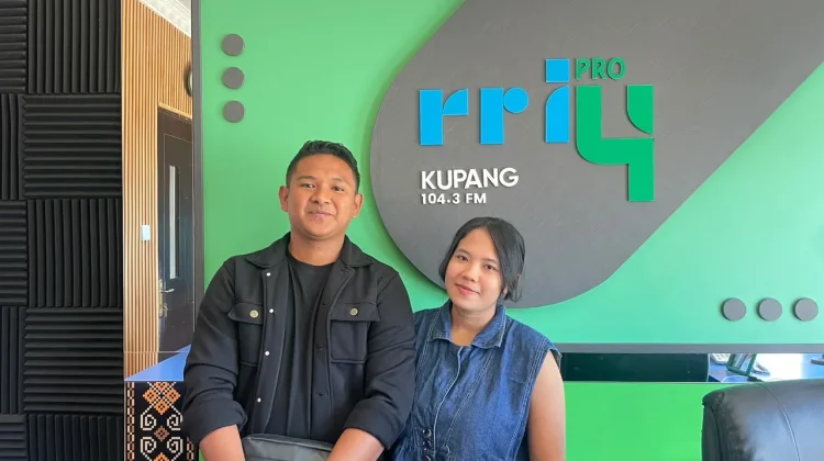 Salome Ramai Kupang: Ubah Jajanan Kaki Lima Jadi Bisnis Modern