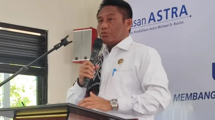 Bupati Rote Ndao Resmikan Gedung SD Oefoe