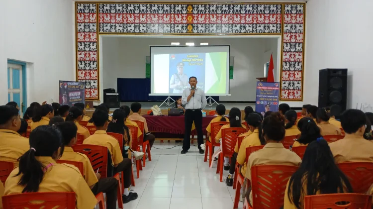 Polres Sumba Timur Edukasi Pelajar Andaluri Cegah Bahaya Narkoba sejak Dini
