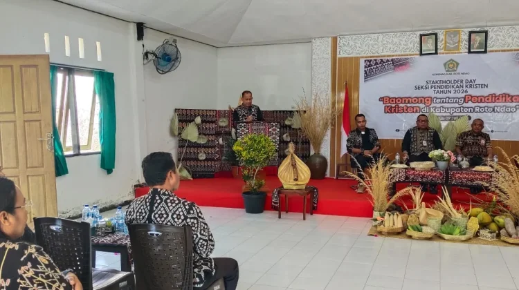 Kemenag Rote Ndao Latih Guru Kristen Manfaatkan AI