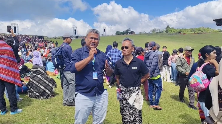 Seniman ISI Surakarta MenghadirkanKemegahan Budaya Lokal di Fulan Fehan