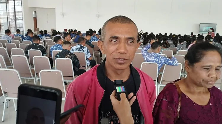 Gerakan Ayah Antar Anak Warnai Hari Pertama Sekolah Rakyat Kupang