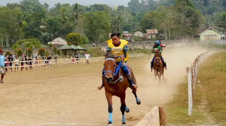 Pacuan Kuda di Sumba Barat Jadi Ajang Persiapan NTT menuju PON 2028