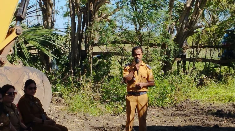 Kades Oelatimo Ajak Warga Sukseskan Cetak Sawah Rakyat
