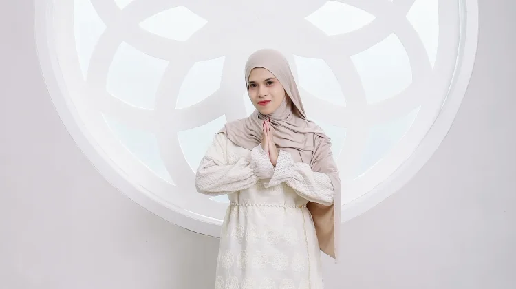 Mahasiswa dan Warga NTT Bisa Raup Penghasilan Jadi Pendamping Halal