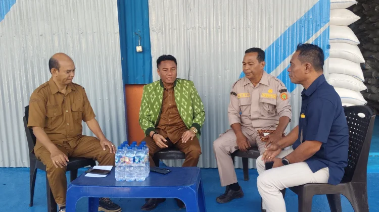Bupati Paulus Henuk Optimistis Petani Rote Ndao Sejahtera