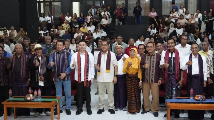 Gubernur NTT: IKA Kupang Perkuat Solidaritas dan Agen Perdamaian Adonara