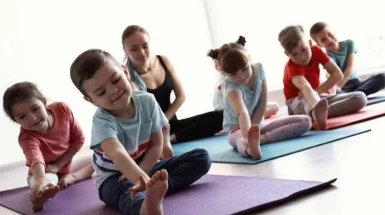 Tak Sekadar Olahraga, Yoga Bantu Anak Kembangkan Motorik dan Kendalikan Emosi