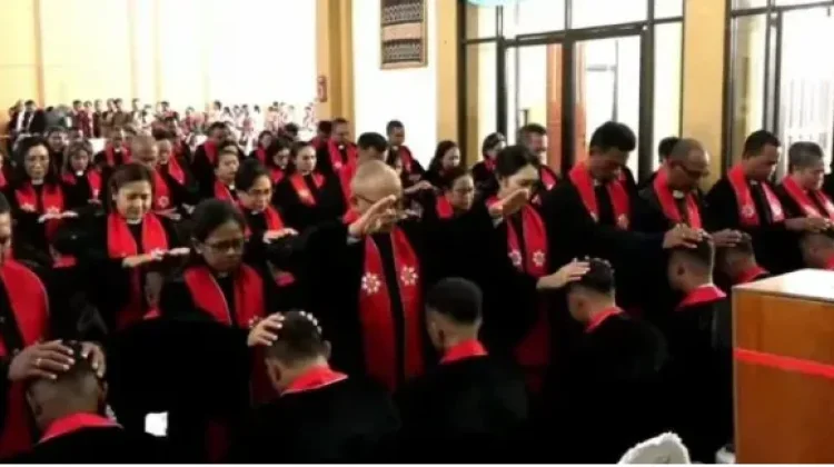 GMIT Tahbiskan 114 Pendeta Baru Siap Membawa Pembaruan Pelayanan