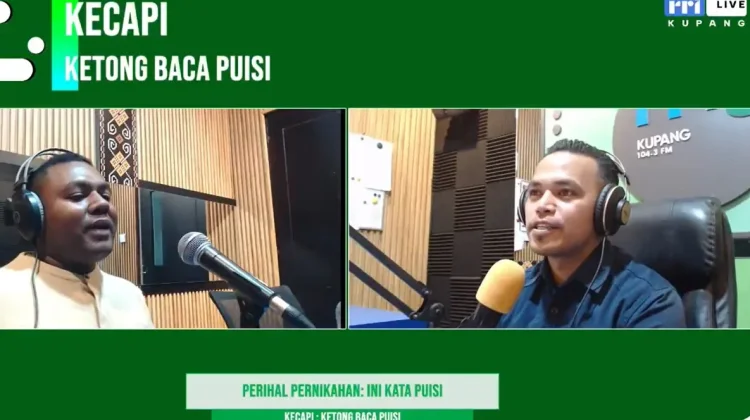 Melalui Puisi, Rumus 421 Jadi Simbol Filosofi Cinta dan Pernikahan