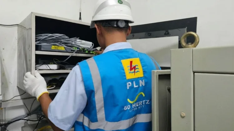 Perkuat Keandalan Listrik di Pulau Timor, PLN Modernisasi Telekomunikasi