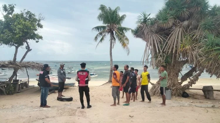 Polsek Rote Barat Perketat Pemantauan Pelayaran Rote-Ndao di tengah Cuaca Buruk