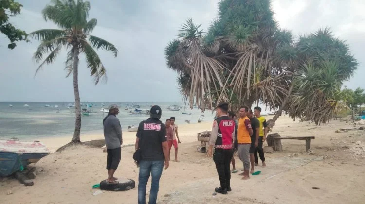 Cuaca Buruk Landa Rote Ndao, Polisi Edukasi Keselamatan Nelayan
