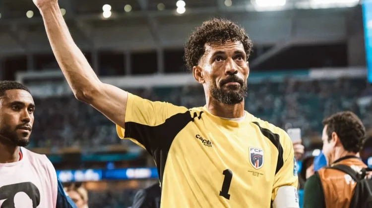 Vozinha Resmi Gabung Colo-Colo