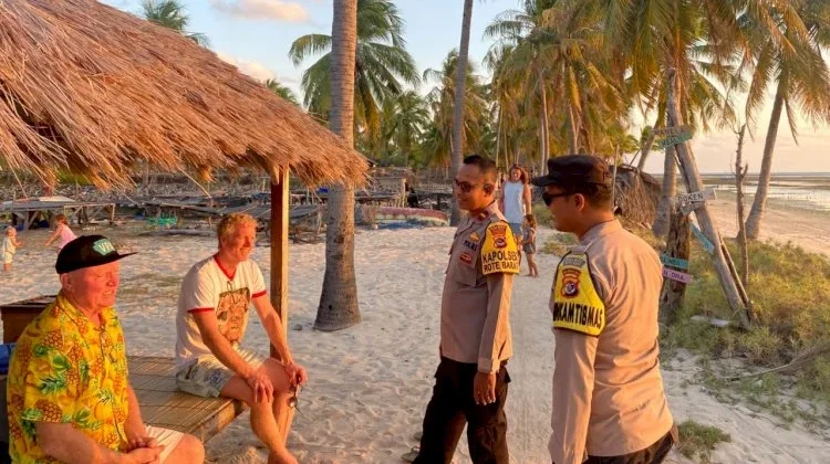 Polsek Rote Barat Patroli di Pantai Nemberala Jaga Keamanan Kawasan Wisata