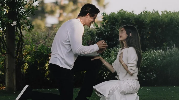 Madison Beer Resmi Bertunangan