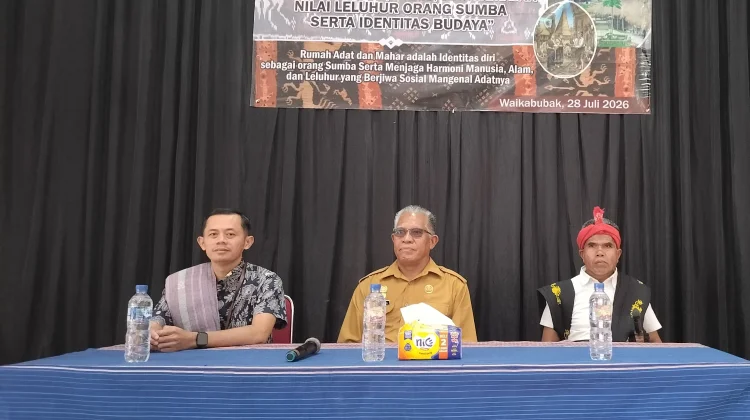 Wabup Sumba Barat  Sampaikan Marapu Identitas Asli Masyarakat Sumba
