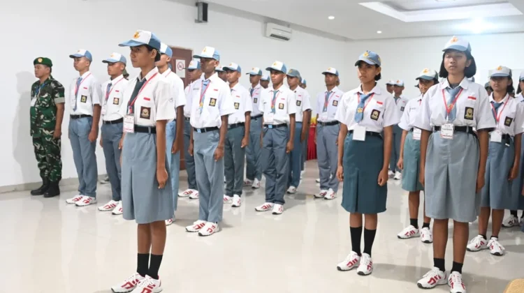 Bupati Titipkan Peserta Paskibraka kepada Pelatih