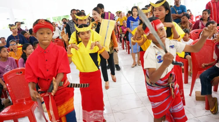 Bupati SBD Buka HAN Ke-42 Kukuhkan Forum Anak Daerah