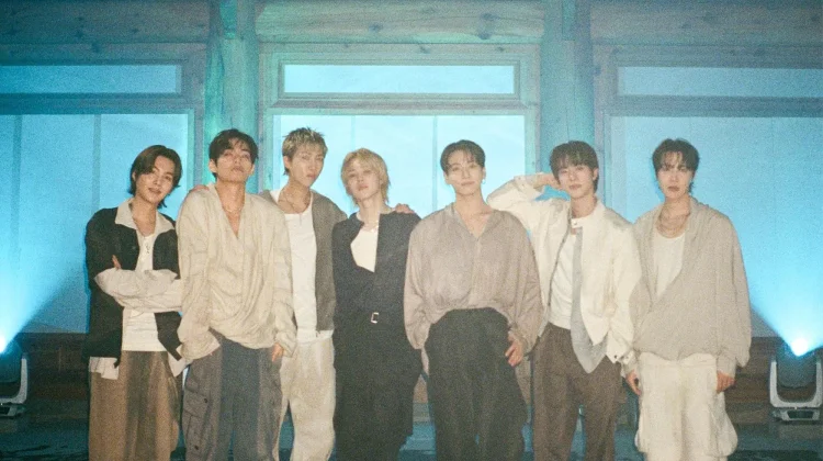 CEO Grammy Sesalkan BTS Absen Dari Ajang Penghargaan Musik