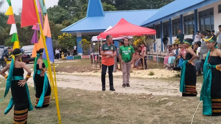 Wakil Bupati Resmi Buka Turnamen PBVSI Cup Sumba Barat