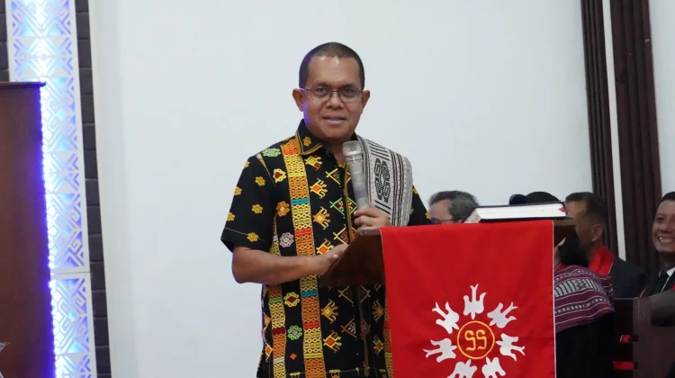 Gubernur Melki Ajak Gereja Perkuat SDM dan Ekonomi