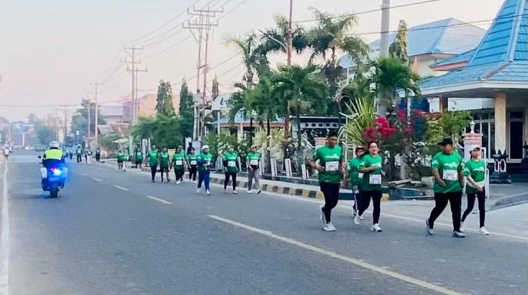 Personel Polres Sumba Timur Amankan Manuba Run Berlangsung Aman dan Lancar