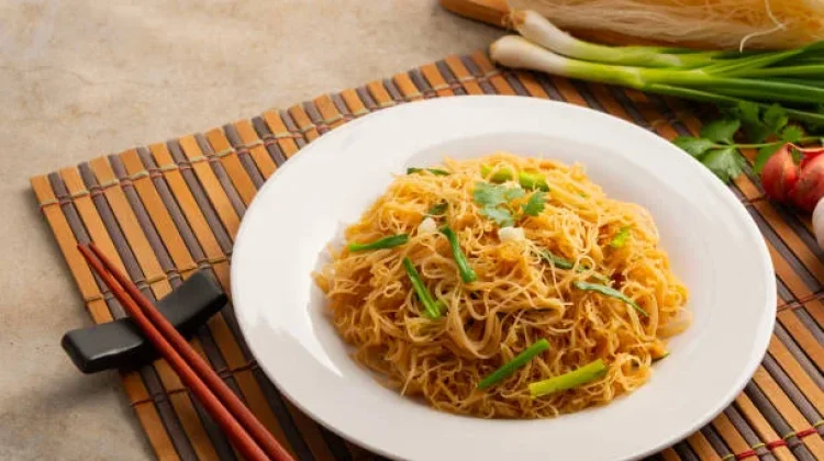Bihun Bisa Jadi Menu Andalan Keluarga, Ini 8 Olahan Sederhana yang Bikin Nagih