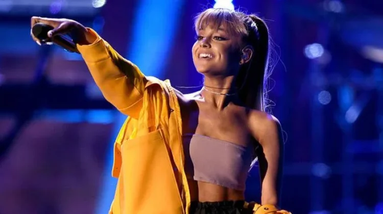 Ariana Grande Umumkan Hiatus sementara