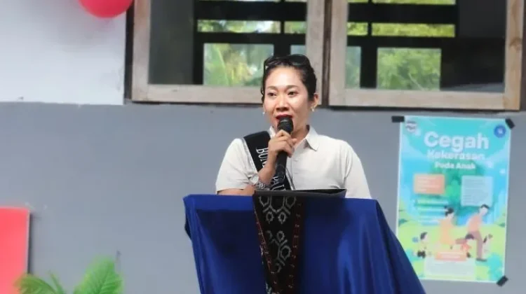 Bunda PAUD Rote Ndao Edukasi Lingkungan di Daeloni
