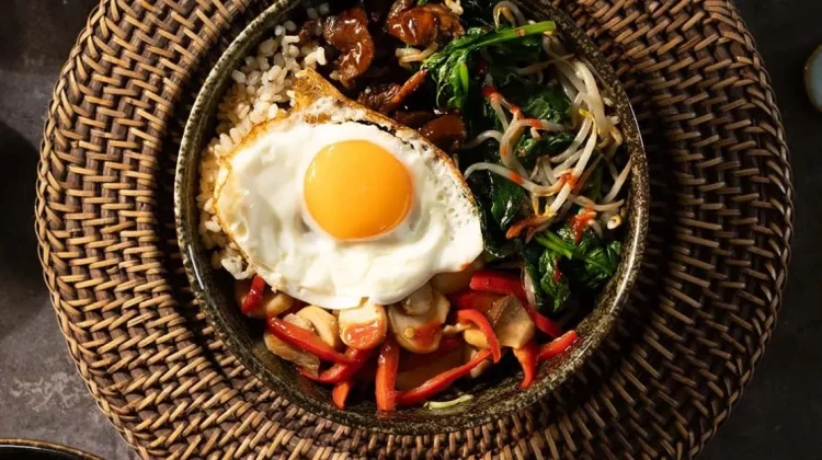 Cara Aman Ibu Hamil Menikmati Bibimbap tanpa Khawatir