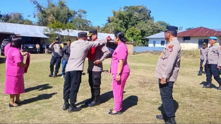 Kapolres Ngada Kunjungi Polsek Golo Lewa Perkuat Pelayanan