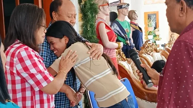 Bupati Sumba Barat Jamuan Kasih Bersama Anak Yatim