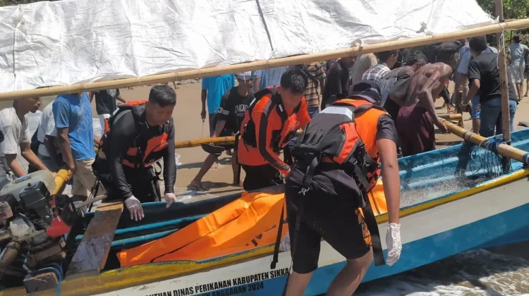 Menyuluh Ikan, Nyawa Nelayan di Sikka Berakhir di Laut